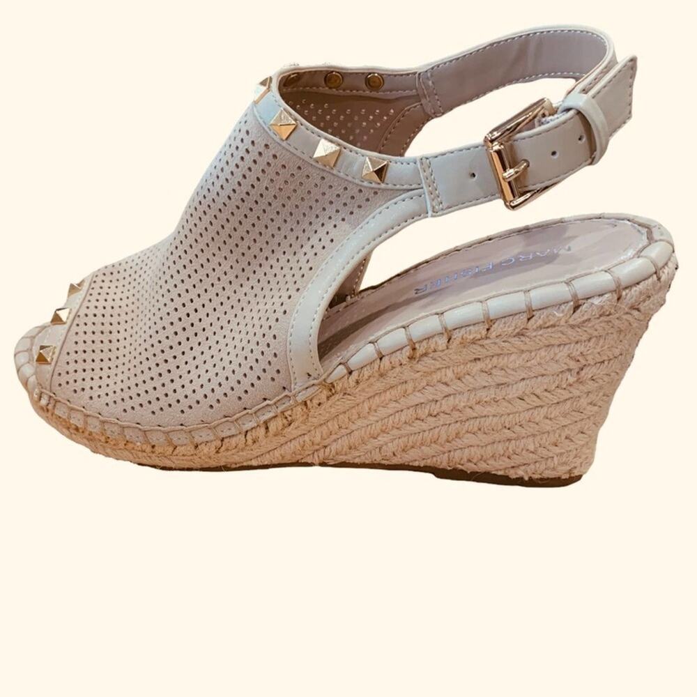 Marc fisher shoes booties perforated sling back peep toe studded size 8.5 M - Picture 5 of 7